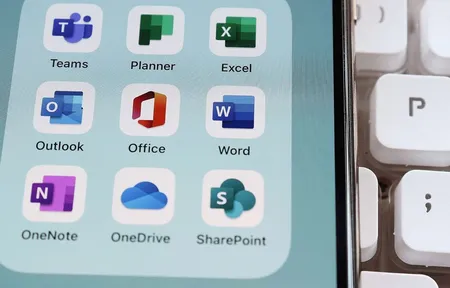 Explaining Collaboration Tools in M365 to End Users