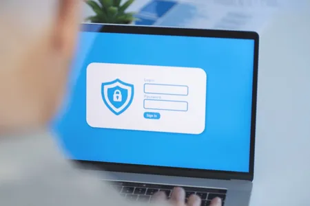 Do Separate Microsoft 365 Accounts Improve Security?